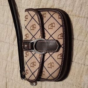 Dooney & Bourke wristlet